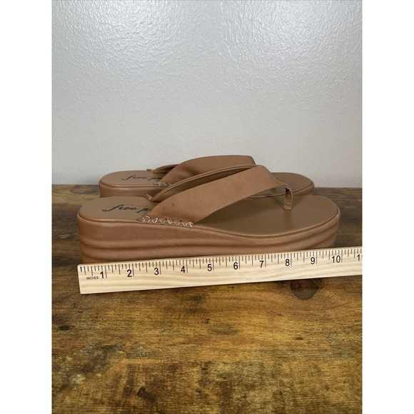 Free People Tan Platform Sandals - Picture 12 of 14